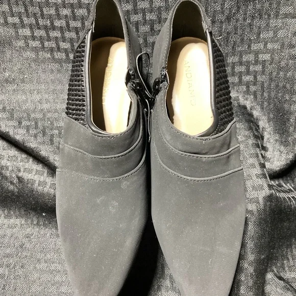 Andiamo Chic Black Women's Heels NWT - Picture 2 of 6